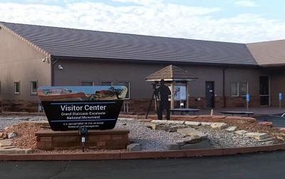 exterior of Kanab Visitor Center
