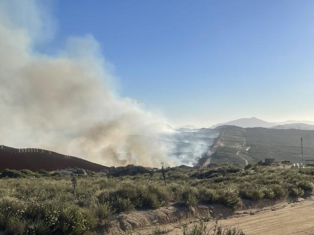Border 6 Fire. (Photo by Robert Hermes)