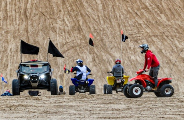 Recreators at the base of Sand Mountain