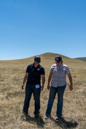 BLM-WY-2026 journalist workshop, native seed4_HNikonow