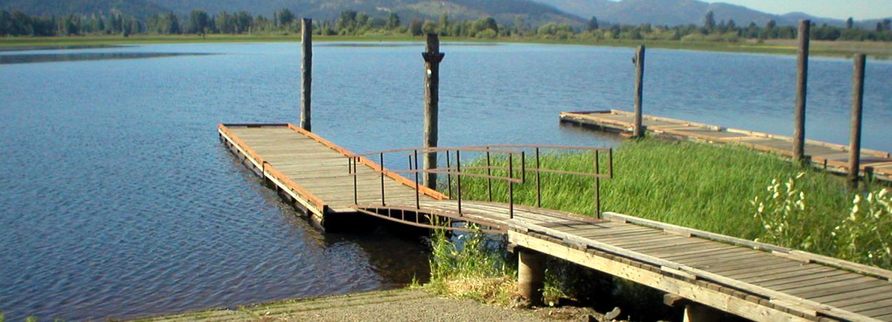 Boat docks on the lake at Killarney Recreation Site
