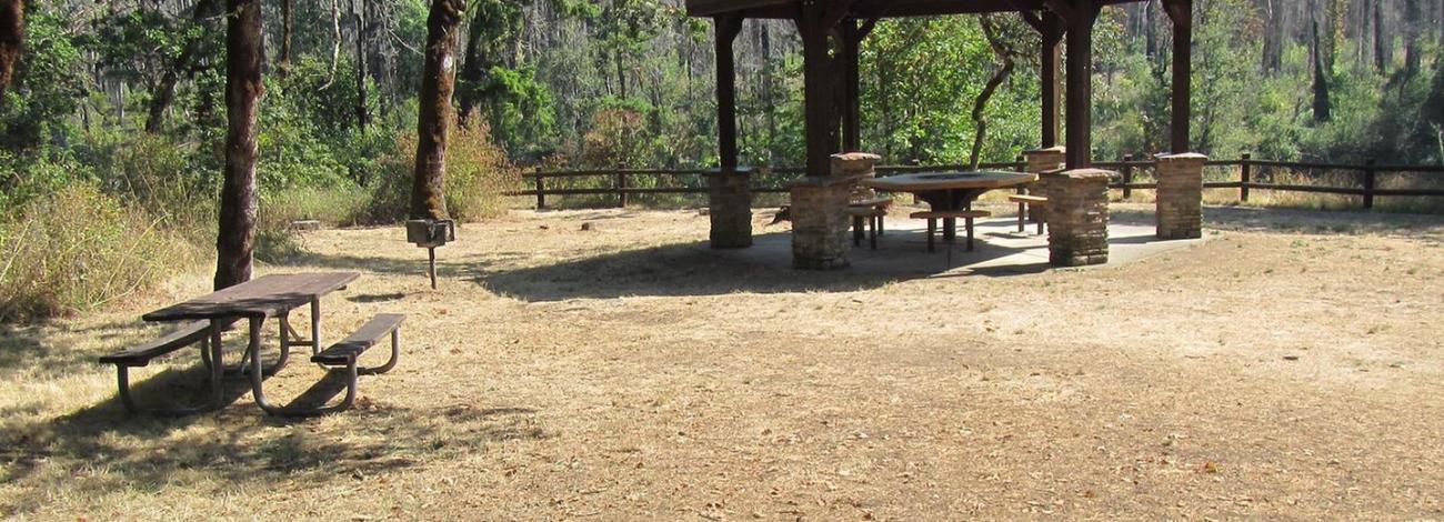 Day use shelter at Susan Creek